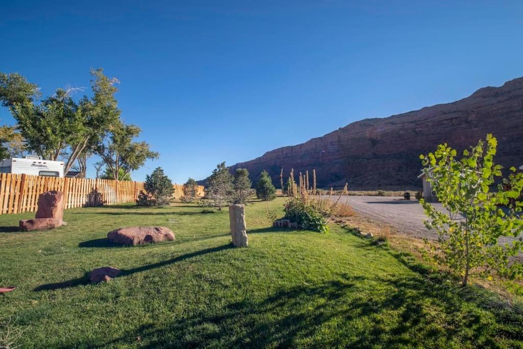 Вилла Redrock Moab Tiny House W Large Loft Site 8 Экстерьер фото